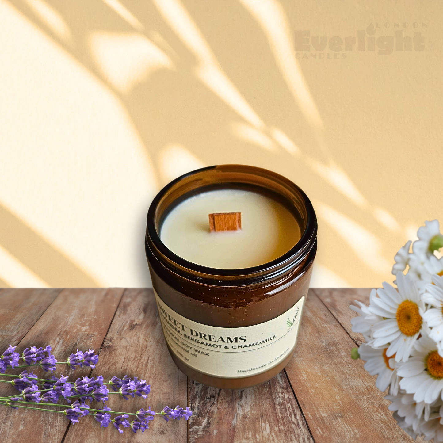Lavender, Bergamot & Chamomile Soy Wax Candle – Handmade in UK with Crackling Wooden Wick, Long-Lasting Relaxing Aroma